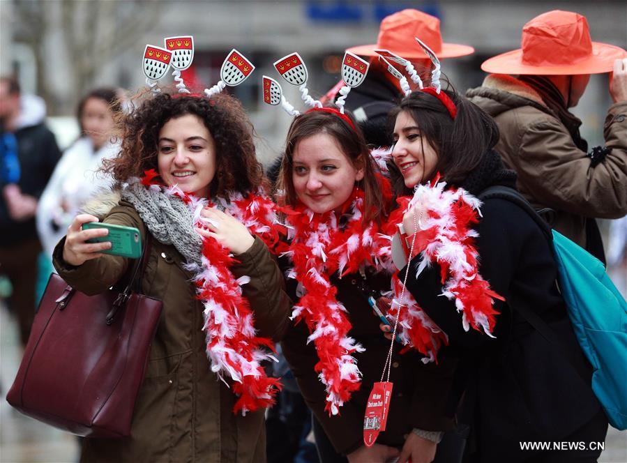 （国际）（3）“玫瑰星期一”大游行将科隆狂欢节推向高潮