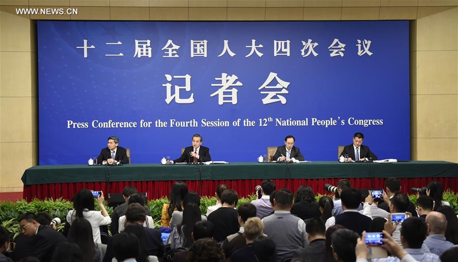 （两会）（7）外交部长王毅就“中国的外交政策和对外关系”答记者问