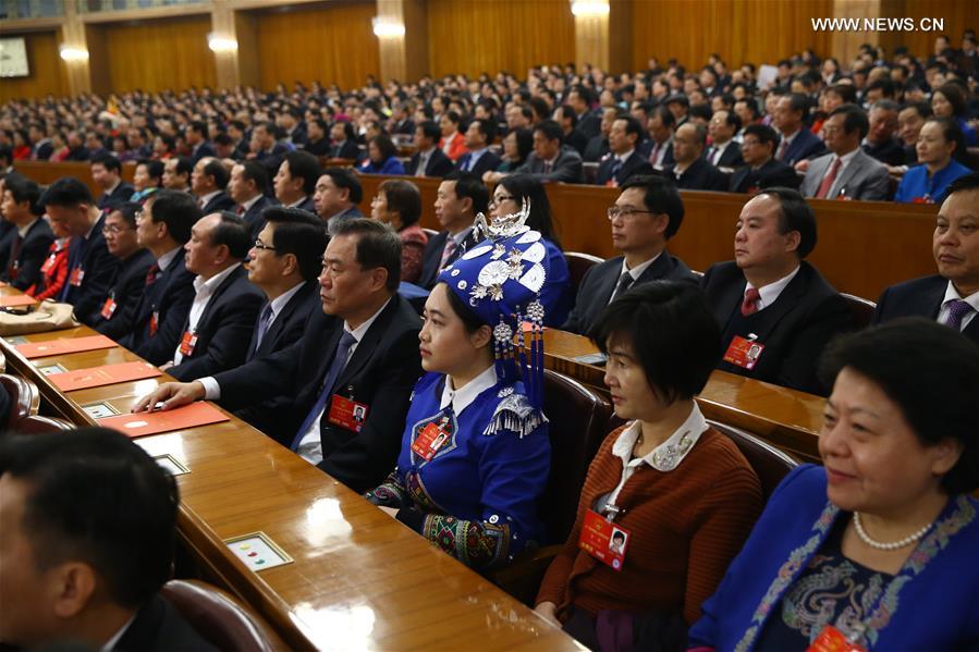 （两会·人大闭幕）（21）十二届全国人大四次会议在北京闭幕