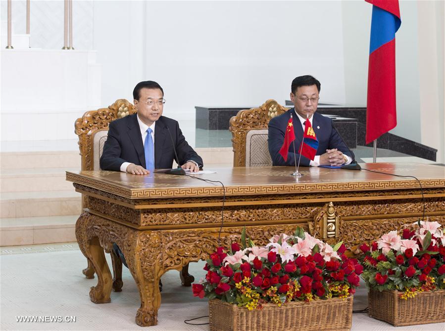 （时政）李克强与蒙古国总理额尔登巴特共同会见记者
