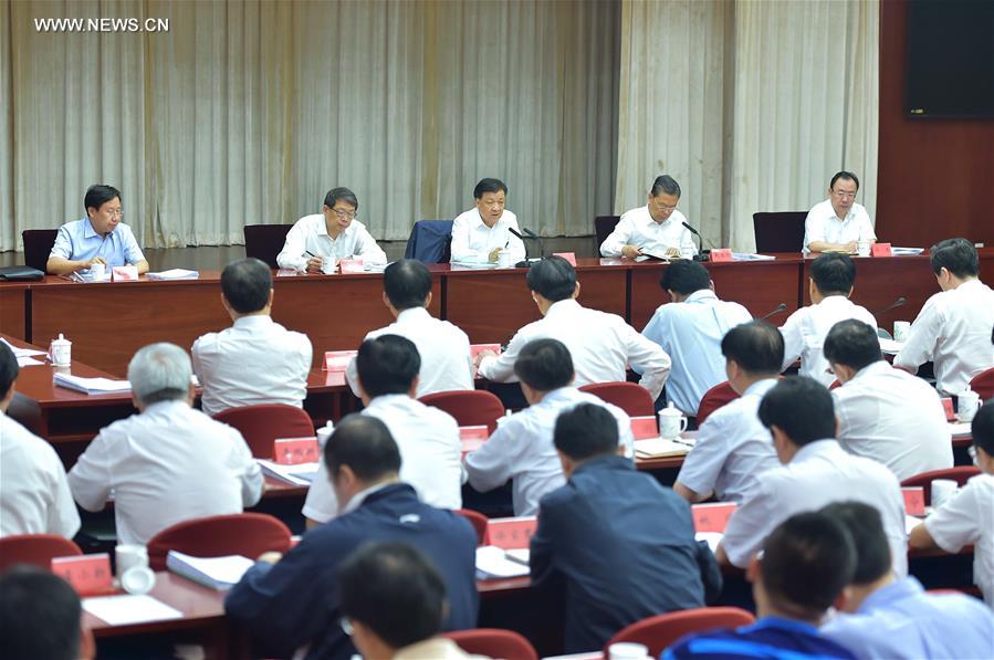 （时政）刘云山出席部分地区和部门“两学一做”学习教育工作座谈会并讲话