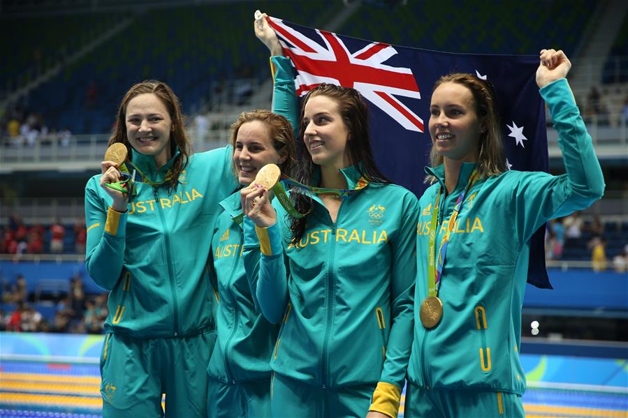 （里约奥运会·领奖台）（2）游泳——女子4x100米自由泳接力：颁奖仪式