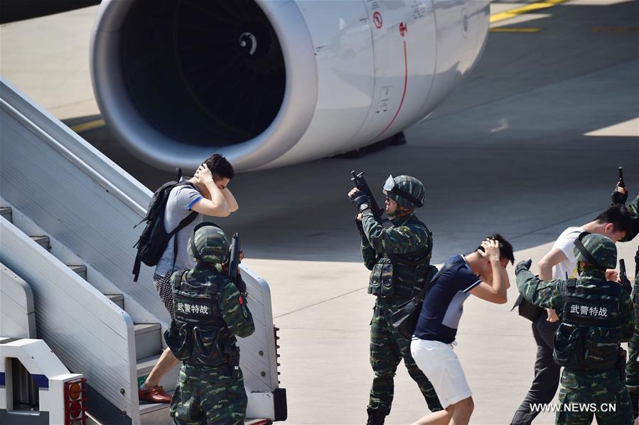 الصورة: تدريبات مكافحة الإرهاب في تشونغتشينغ بجنوب غربي الصين