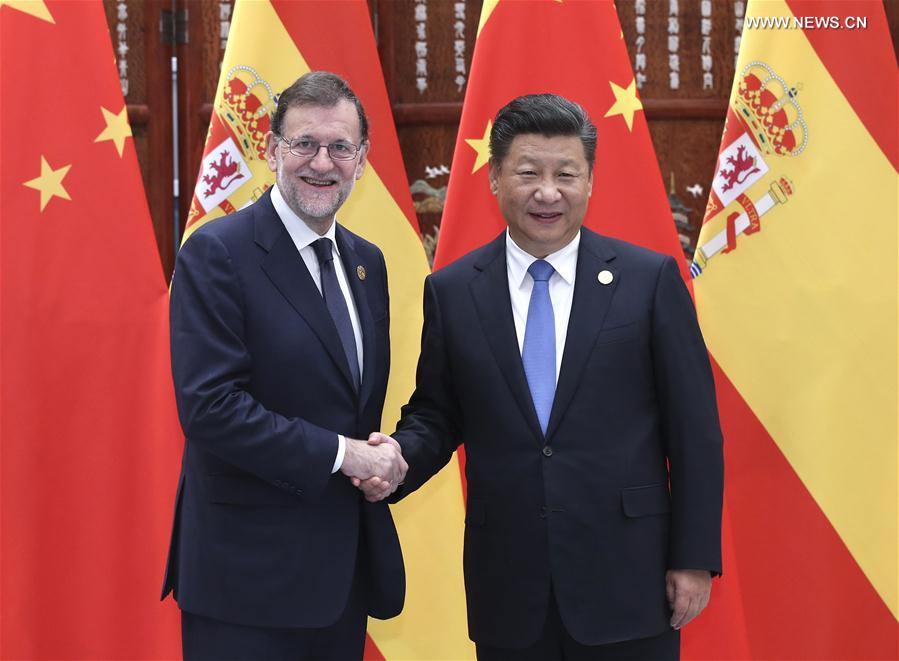 （杭州G20·时政）习近平会见西班牙首相拉霍伊
