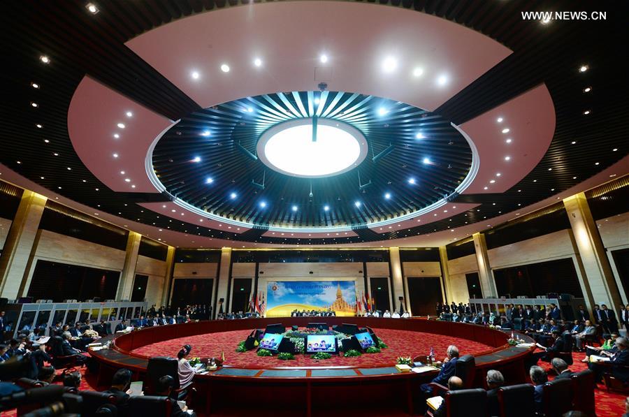 （XHDW）（1）第28届东盟峰会在老挝万象召开 