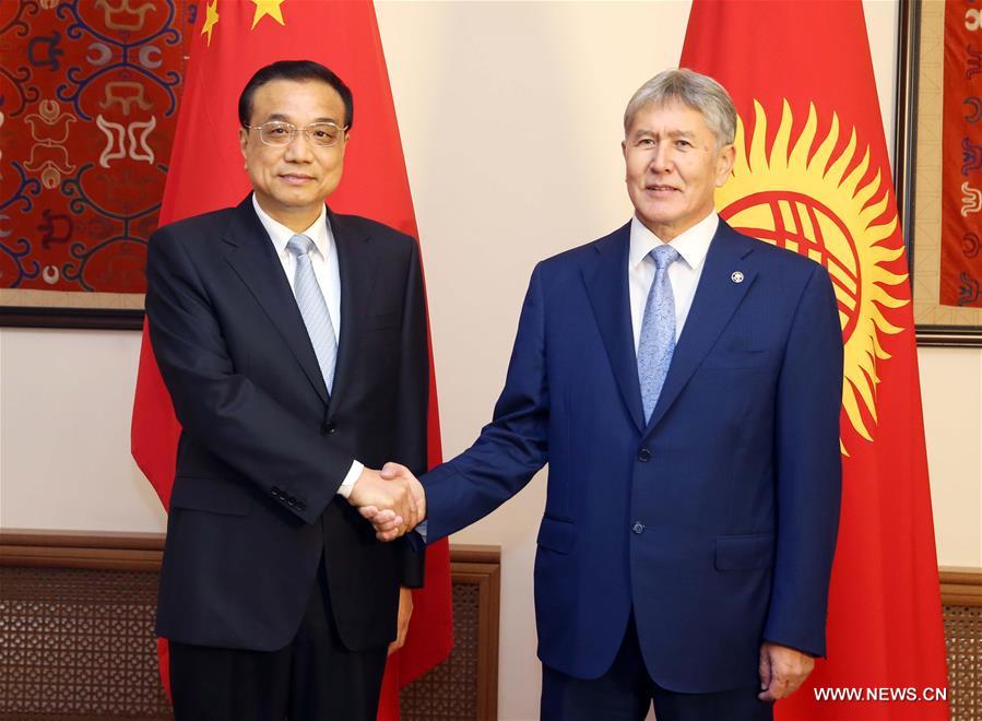（时政）李克强会见吉尔吉斯斯坦总统阿坦巴耶夫
