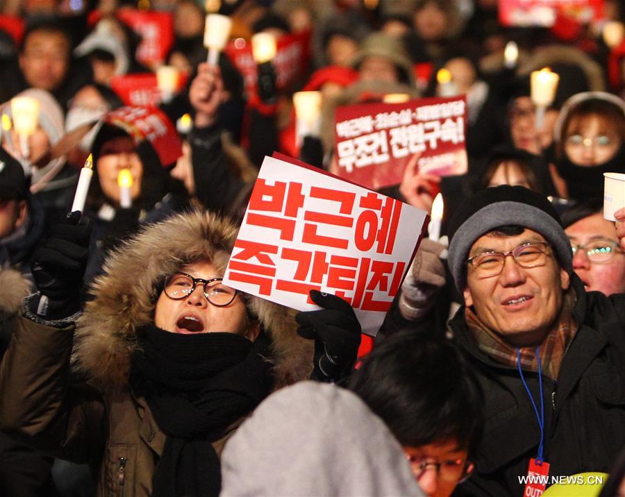 （国际）（6）弹劾决议通过后 韩国民众再次举行大规模集会
