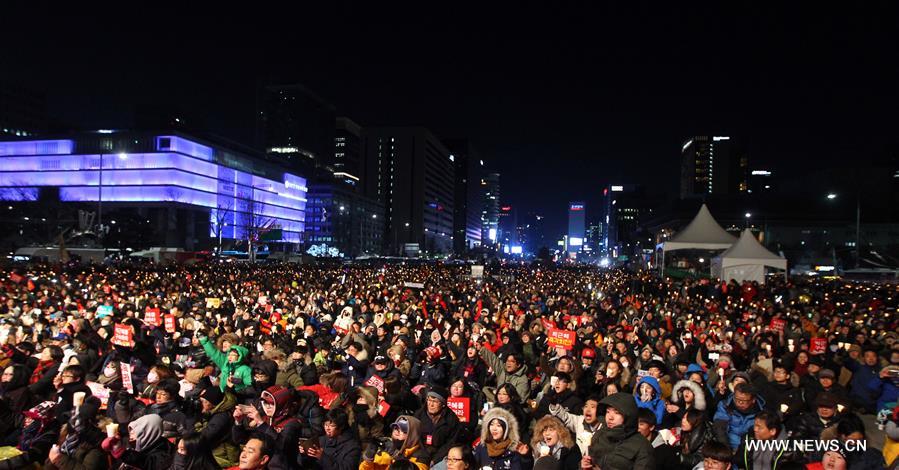 （国际）（5）弹劾决议通过后 韩国民众再次举行大规模集会