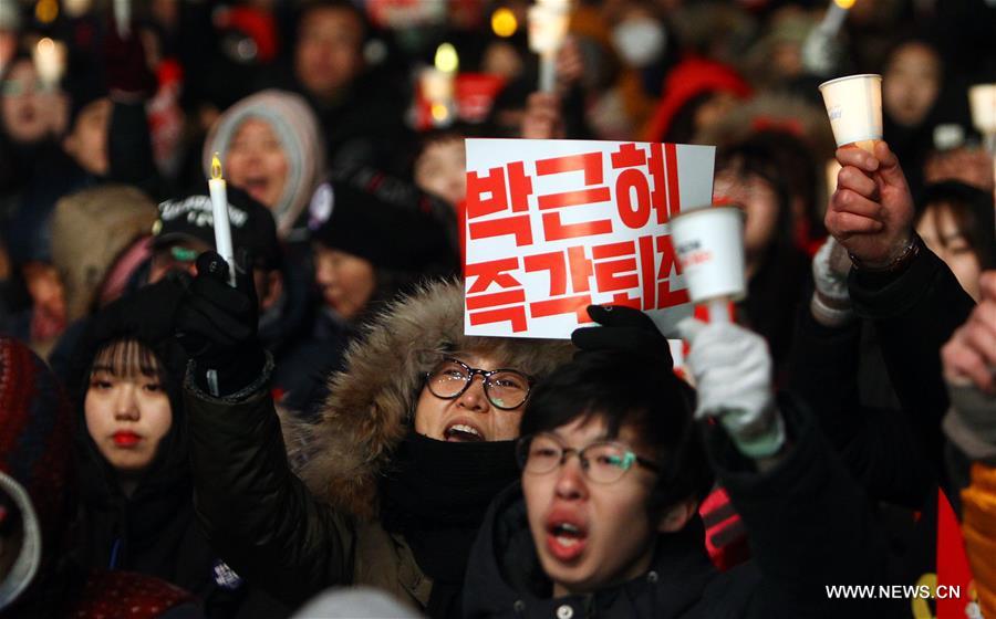 （国际）（7）弹劾决议通过后 韩国民众再次举行大规模集会