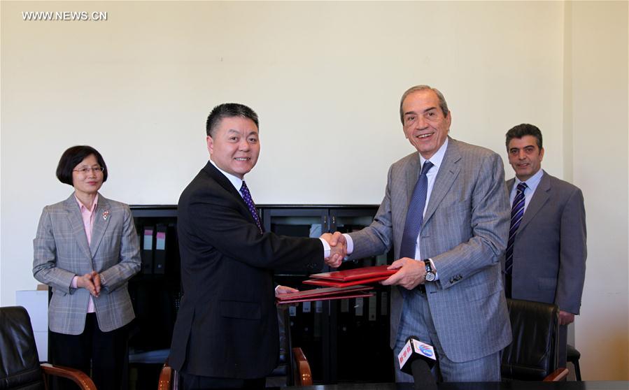 الصورة: الصين ولبنان يوقعان اتفاقيتي مساعدات تتجاوز 10 ملايين دولار للنازحين السوريين
