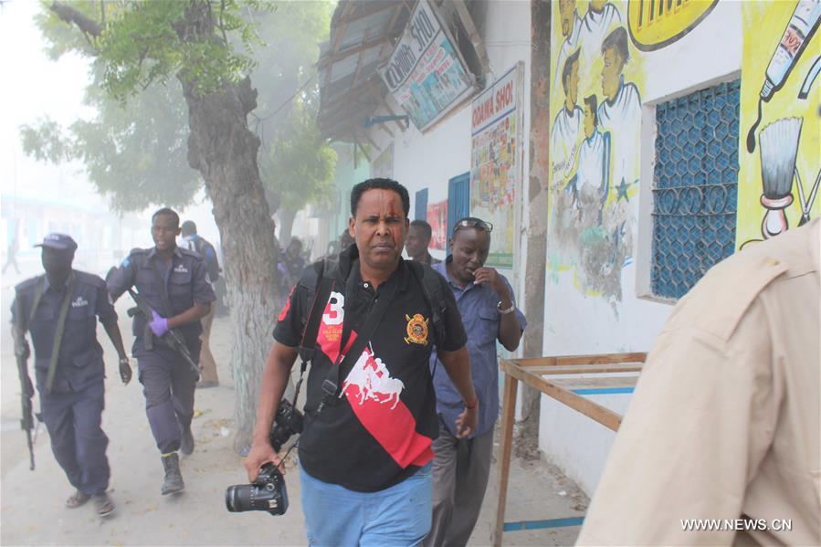 （国际）（5）索马里首都一酒店遭袭致5人死亡 