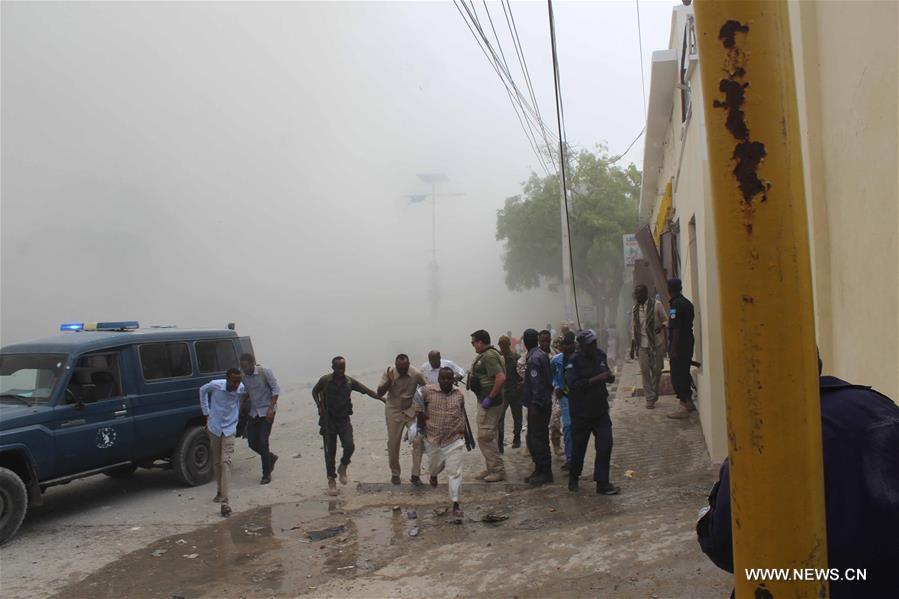 （国际）（2）索马里首都一酒店遭袭致5人死亡 