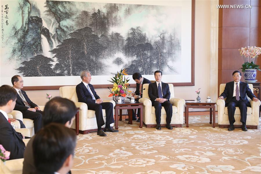 （XHDW）（1）张高丽会见新加坡副总理张志贤并共同主持中新四个高层合作机制会议