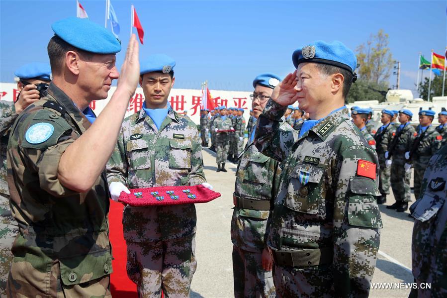 （国际）（1）中国赴黎维和官兵荣获联合国“和平荣誉勋章”