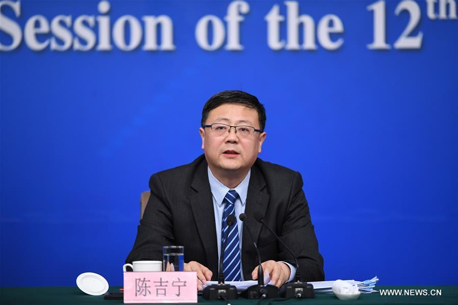 （两会）（4）环保部部长陈吉宁就“加强生态环境保护”答记者问