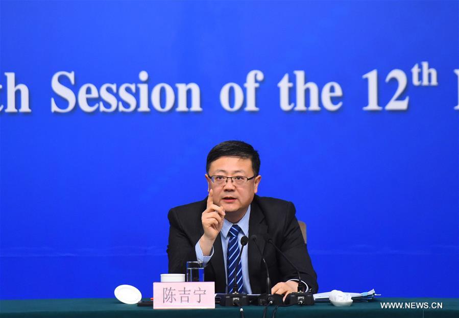 （两会）（8）环保部部长陈吉宁就“加强生态环境保护”答记者问
