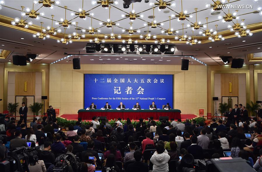 （两会）（2）中国人民银行行长周小川等就“金融改革与发展”答记者问