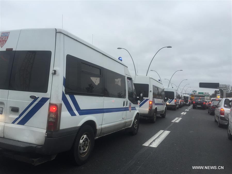 （国际）（3）巴黎奥利机场发生抢夺军人武器事件　一人死亡