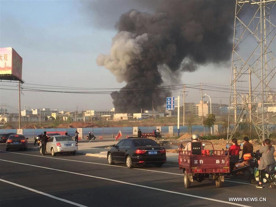 （新华网）安徽安庆一油品公司闪爆事故导致5死3伤