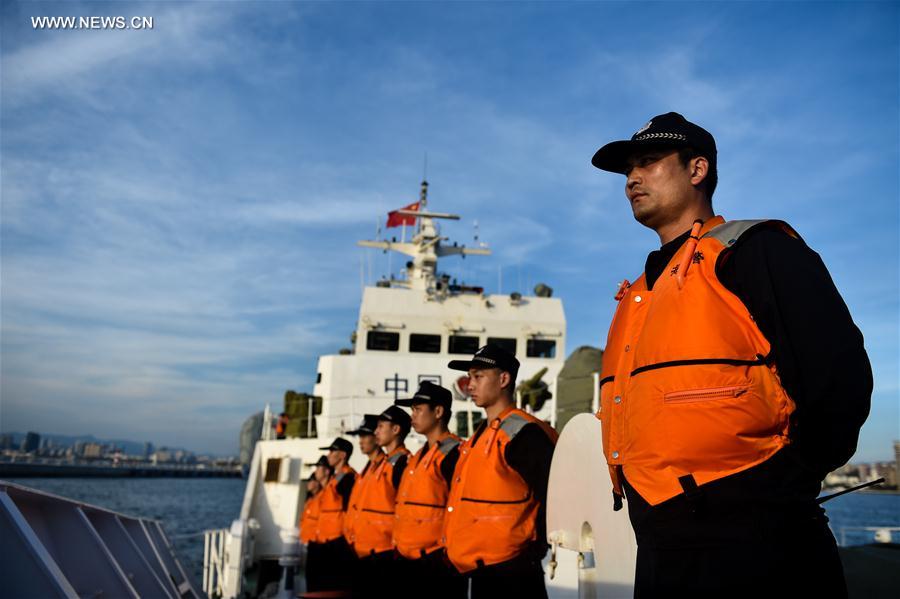 （法治）（1）中国海警启程参加中越海警北部湾共同渔区海上联合检查