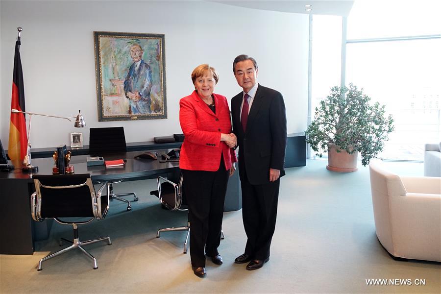 （XHDW）德国总理默克尔会见王毅