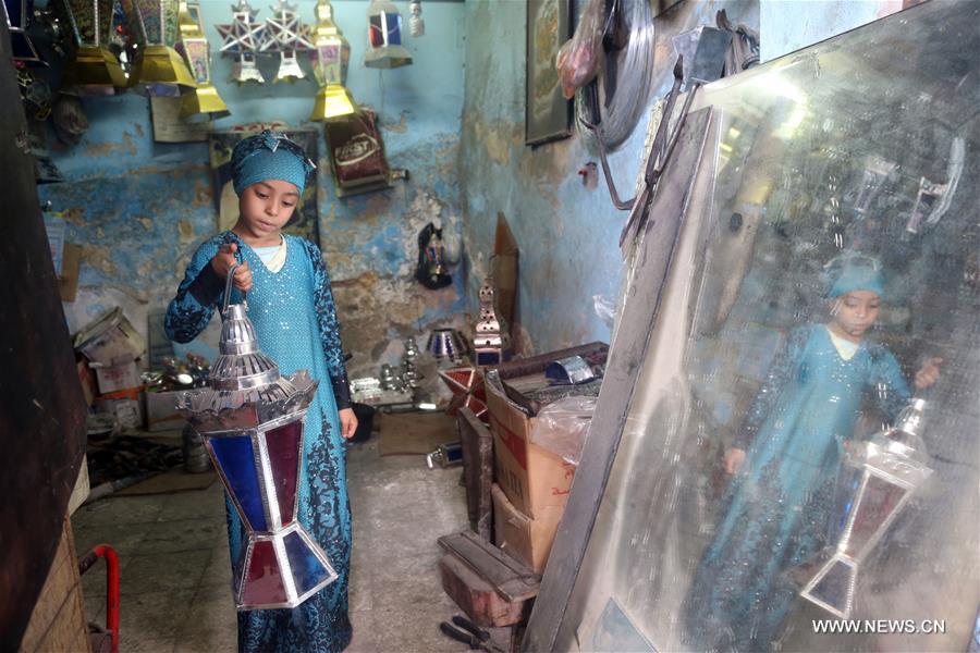 EGYPT-CAIRO-RAMADAN-HANDMADE LANTERNS