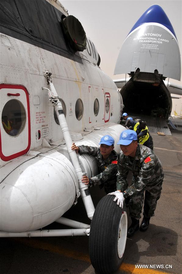 （国际）（1）中国首支维和直升机分队顺利抵达苏丹