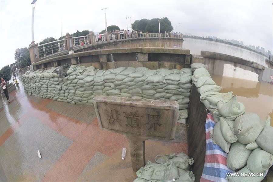 （社会）（6）湘江长沙段水位破历史记录