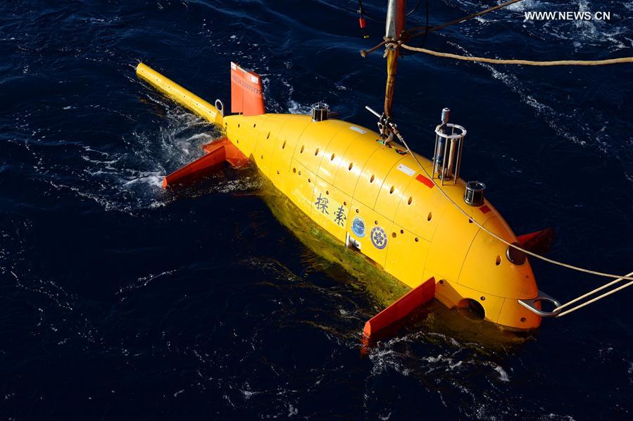 （图文互动）（2）我国首次开展两类无人潜水器同时海底作业