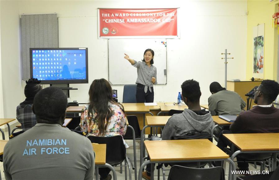 （国际·出访配合）（2）纳米比亚学生中兴起“汉语热”