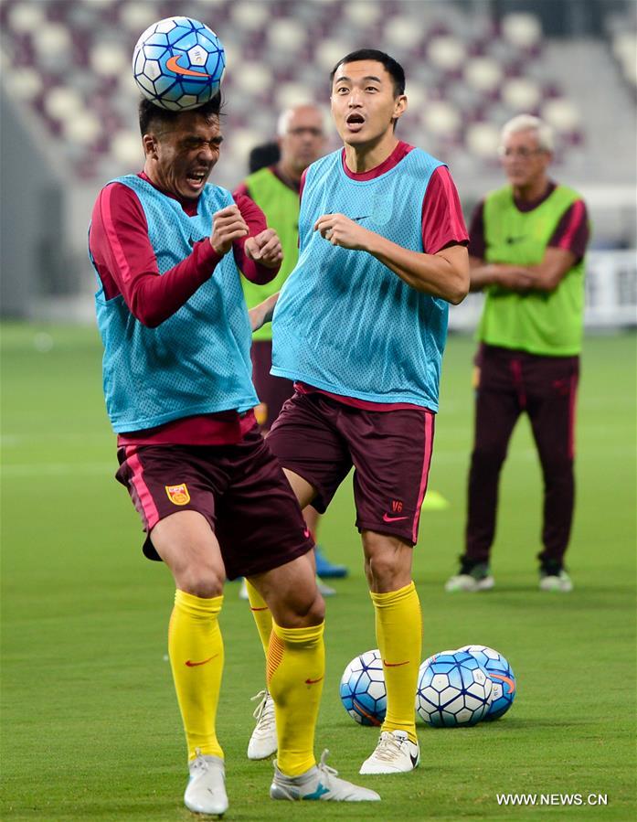 （体育）（5）足球&mdash;&mdash;世预赛：中国队进行赛前适应性训练 