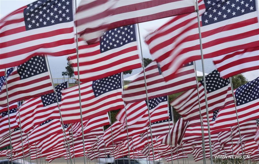 （新华视界）（1）洛杉矶&ldquo;旗海&rdquo;悼念&ldquo;9&middot;11&rdquo;事件遇难者 