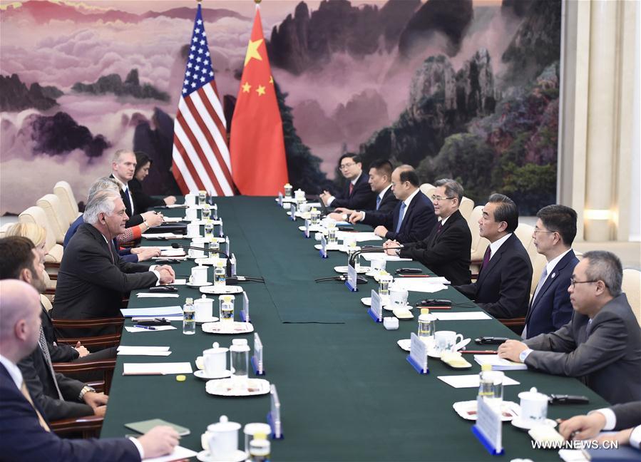 （XHDW）王毅同美国国务卿蒂勒森举行会谈