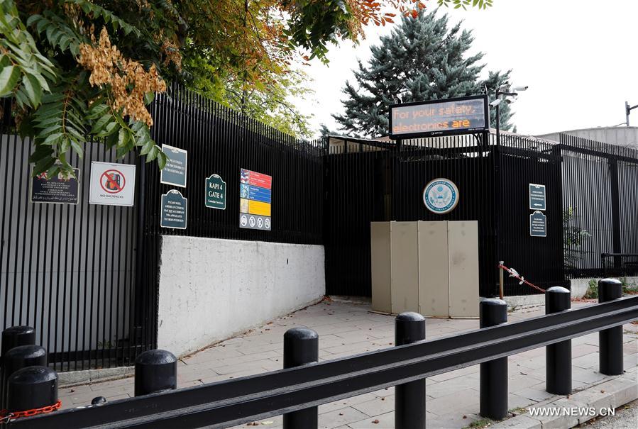 الصورة: تركيا تستدعي مسؤولا من السفارة الأمريكية بشأن تعليق خدمات التأشيرات