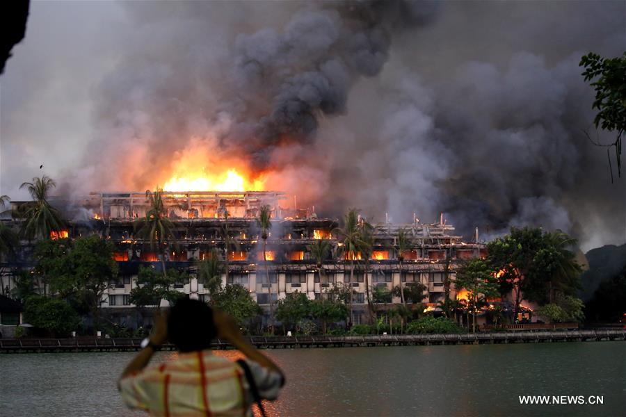 MYANMAR-YANGON-LAKESIDE HOTEL-FIRE