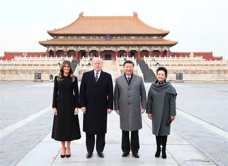 （时政）习近平和夫人彭丽媛陪同美国总统特朗普和夫人梅拉尼娅参观故宫博物院