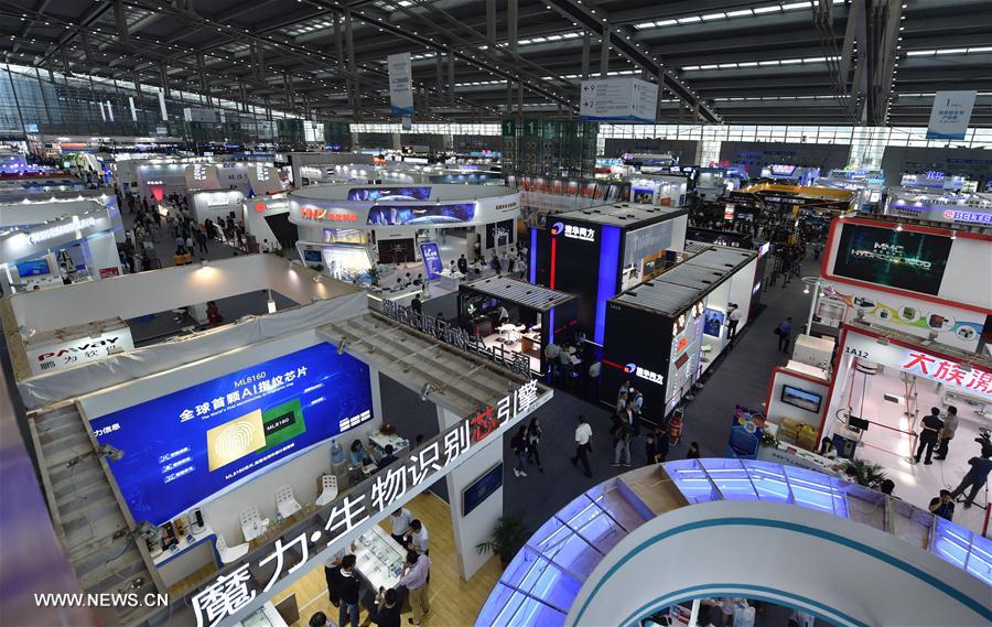 （科技）（5）第十九届中国国际高新技术成果交易会在深圳开幕