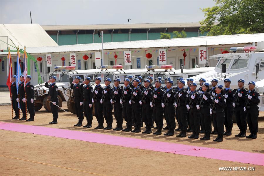 （国际·图文互动）（3）联合国授予中国第五支驻利比里亚维和警察防暴队全体队员和平勋章