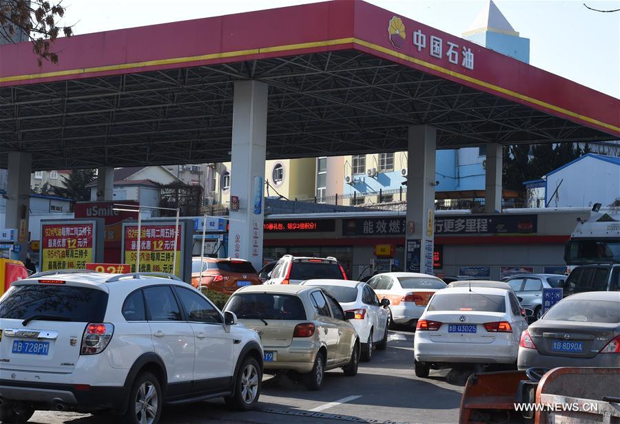 الصورة: الصين بصدد خفض أسعار التجزئة للمنتجات النفطية المكررة