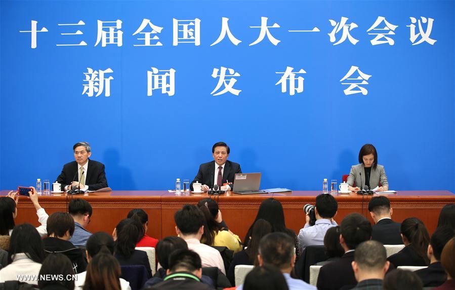 الصورة: المؤتمر الصحفي للدورة الأولى للمجلس الوطني الـ13 لنواب الشعب الصيني