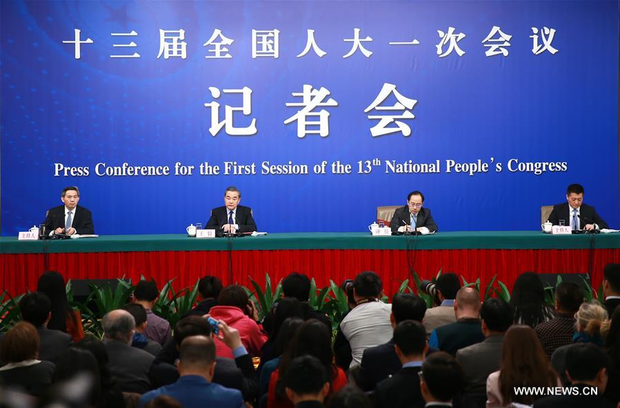 （两会·XHDW）（1）外交部部长王毅就“中国的外交政策和对外关系”答记者问