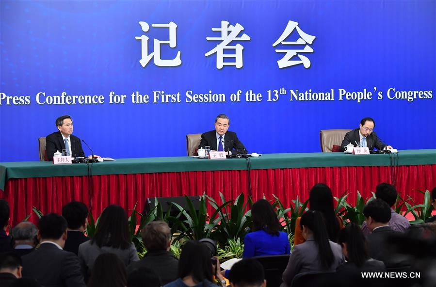 （两会·XHDW）（7）外交部部长王毅就“中国的外交政策和对外关系”答记者问