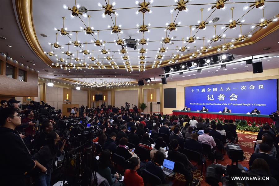 （两会·XHDW）（2）国务院国资委主任肖亚庆等就“国有企业改革发展”答记者问
