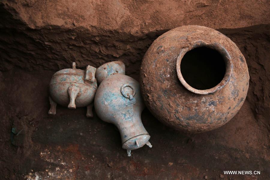 （图文互动）（2）陕西考古发现2000多年前秦国古酒 