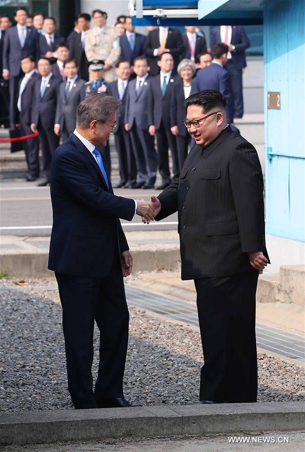 （XHDW）（6）朝鲜最高领导人金正恩与韩国总统文在寅会晤