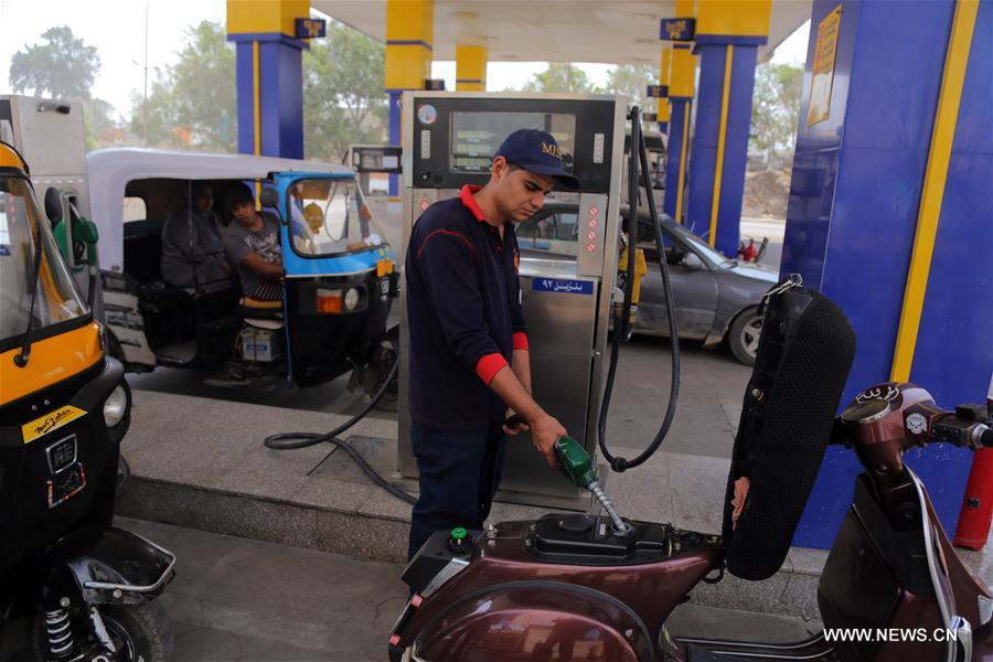 الصورة: وزارة البترول المصرية تعلن زيادة أسعار الوقود