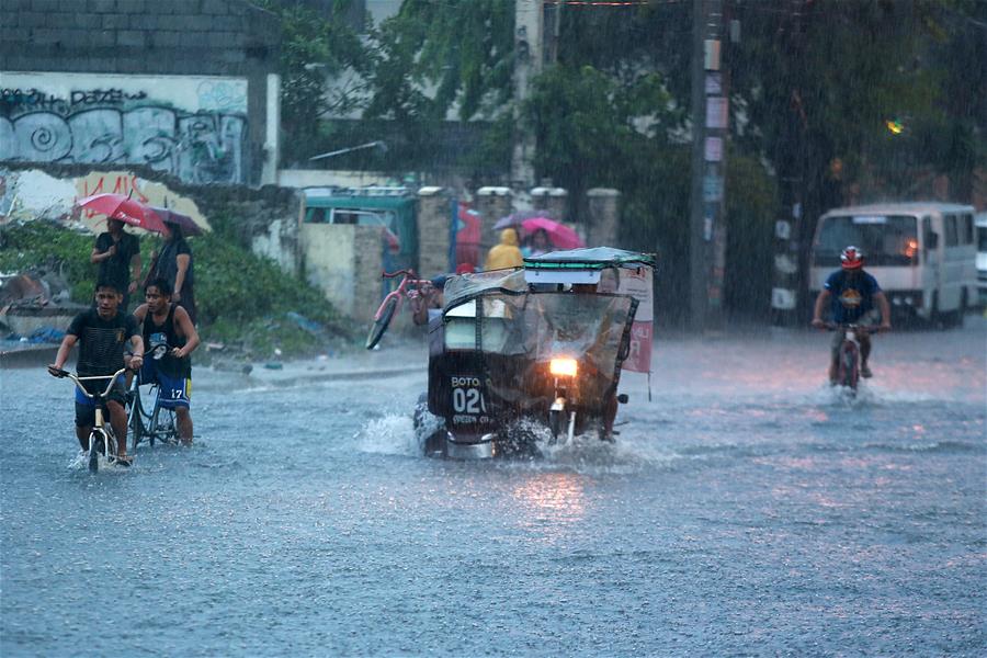الصورة: عاصفة رعدية تجتاح الفلبين