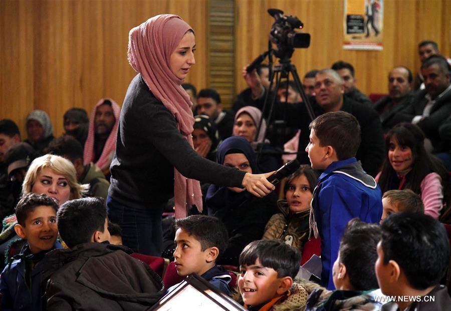 الصورة : دورة توعية عن مخلفات الحرب في سوريا 