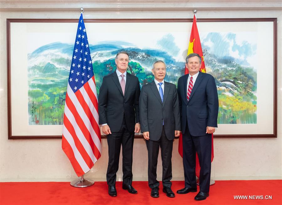 CHINA-BEIJING-LIU HE-U.S.-SENATORS-MEETING (CN)