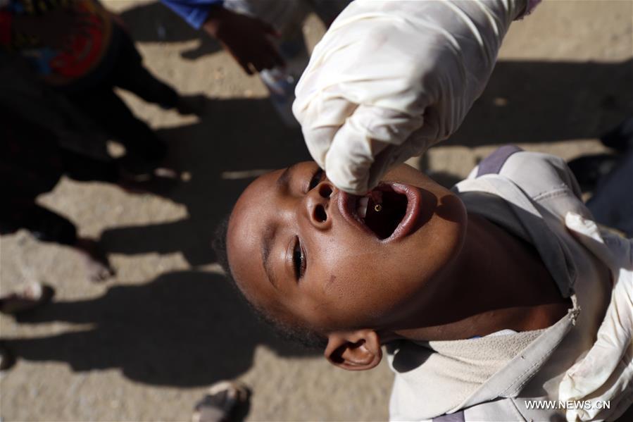 الصورة: حملة تطعيم ضد شلل الأطفال في اليمن